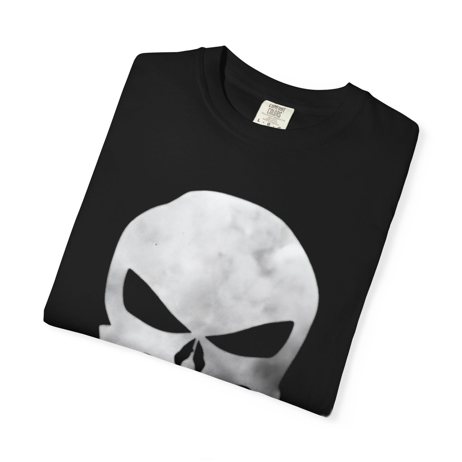Skull Graphic T-Shirt, Unisex Casual Tee, Edgy Skull Shirt, Alternative Fashion, Gift for Him